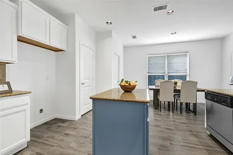 31 Hearthwick Road Tomball TX 77375