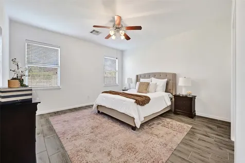 31 Hearthwick Road Tomball TX 77375