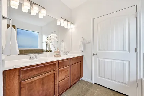 31 Hearthwick Road Tomball TX 77375