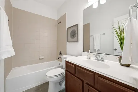 31 Hearthwick Road Tomball TX 77375
