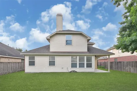 31 Hearthwick Road Tomball TX 77375