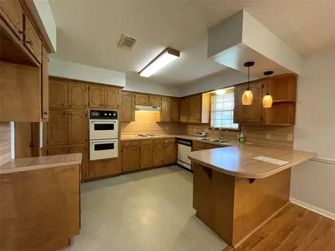 1304 Allison Street Brenham TX 77833