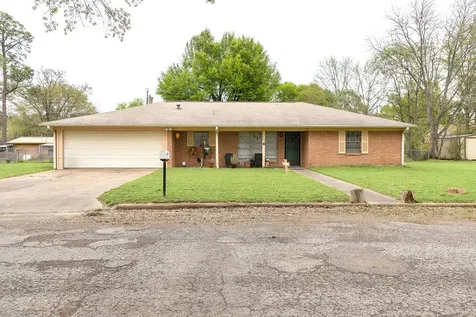 102 Rosewood Drive Crockett TX 75835