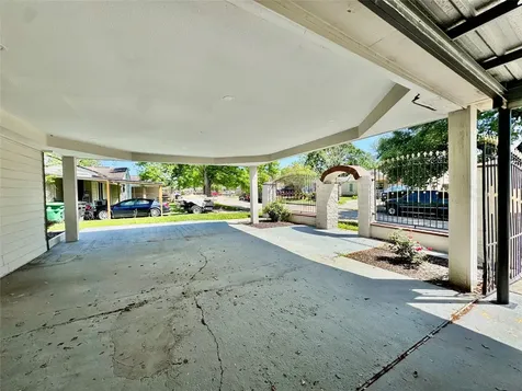 4613 Dewberry Street Houston TX 77021