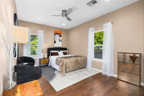 5324 Avenue R Galveston TX 77551