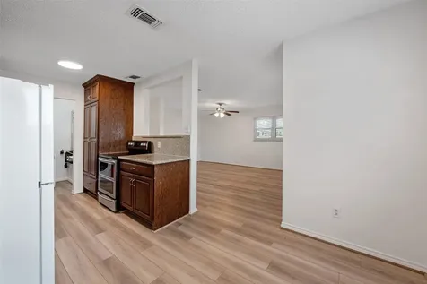 910 Judiway Street Houston TX 77018