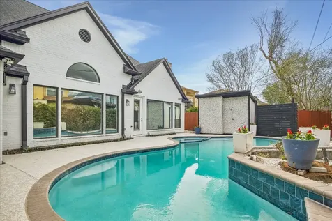 4614 Spruce Street Bellaire TX 77401