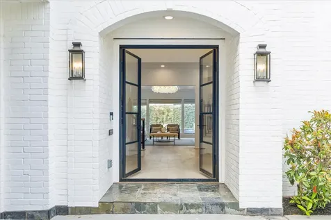 4614 Spruce Street Bellaire TX 77401