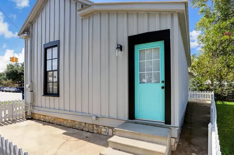 108 N Washington Street Round Top TX 78954