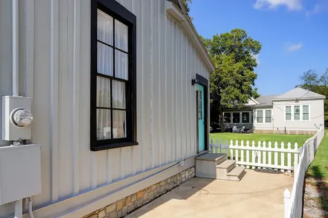 108 N Washington Street Round Top TX 78954