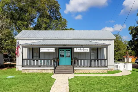 108 N Washington Street Round Top TX 78954