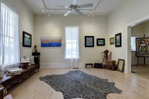 108 N Washington Street Round Top TX 78954