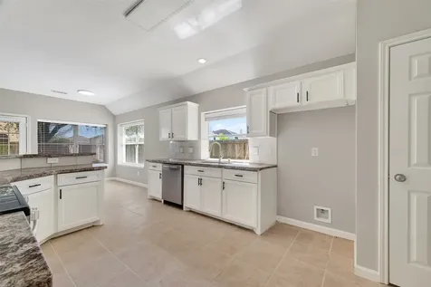 8102 Blue Jay Street Baytown TX 77523