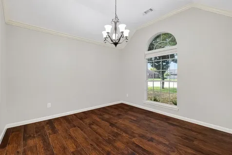 8102 Blue Jay Street Baytown TX 77523