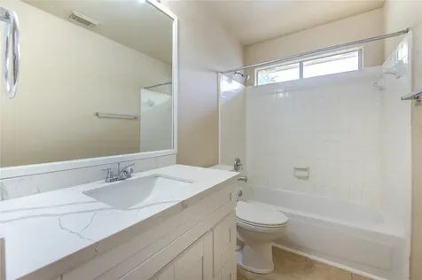 138 W New Meadows Drive Sugar Land TX 77479