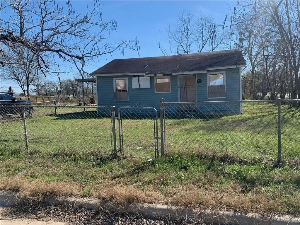 813 Foster Street Navasota TX 77868