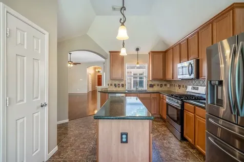 5210 Cottonwood Creek Lane League City TX 77573