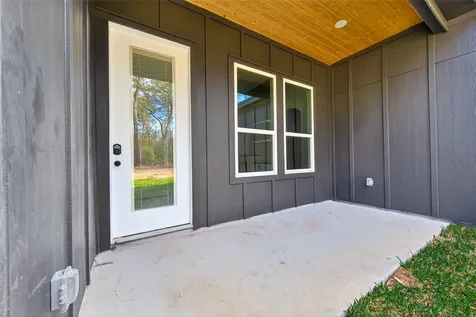 265 County Road 3376 Cleveland TX 77327