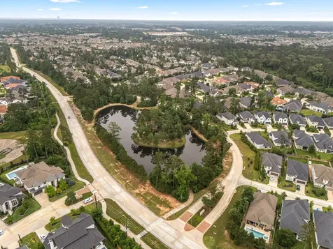 18 Gentle Branch Place The Woodlands TX 77375