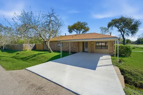 4803 28th Street E Dickinson TX 77539