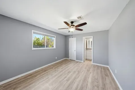 4803 28th Street E Dickinson TX 77539