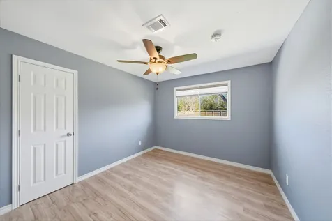4803 28th Street E Dickinson TX 77539