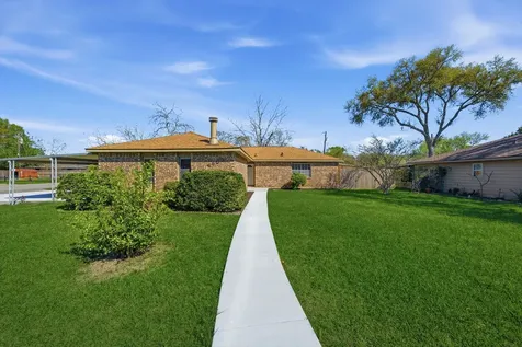 4803 28th Street E Dickinson TX 77539