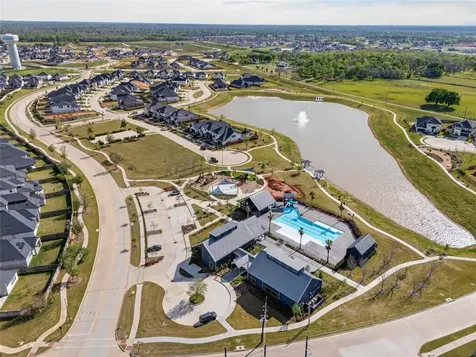 32018 Crested Knoll Court Fulshear TX 77441