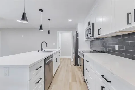 1054 Dewalt Street Houston TX 77088