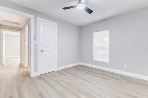 1054 Dewalt Street Houston TX 77088