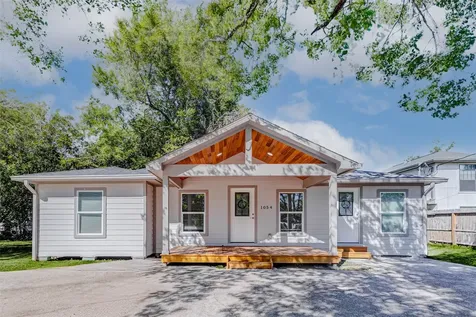 1054 Dewalt Street Houston TX 77088