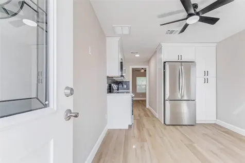 1054 Dewalt Street Houston TX 77088
