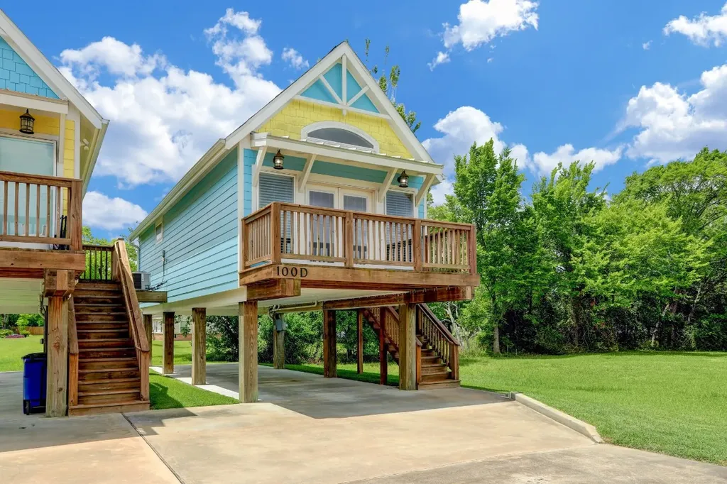 100 Grove Road D Kemah TX 77565