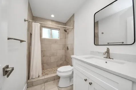 6 Yewleaf Court The Woodlands TX 77381