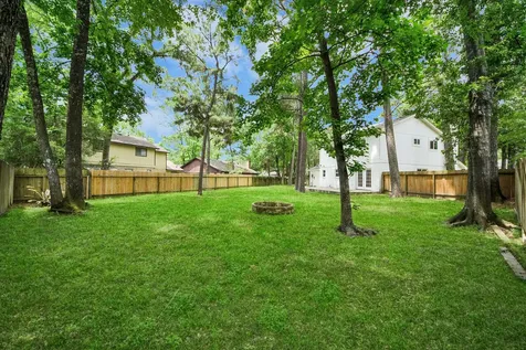 6 Yewleaf Court The Woodlands TX 77381