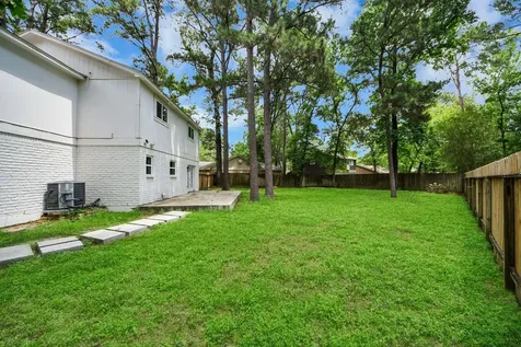 6 Yewleaf Court The Woodlands TX 77381