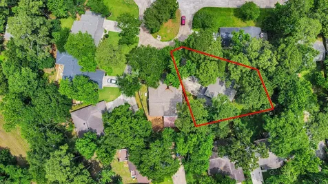 6 Yewleaf Court The Woodlands TX 77381