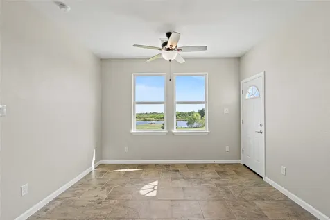 10015 S Redfish Drive Hitchcock TX 77563