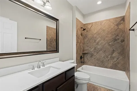 10015 S Redfish Drive Hitchcock TX 77563