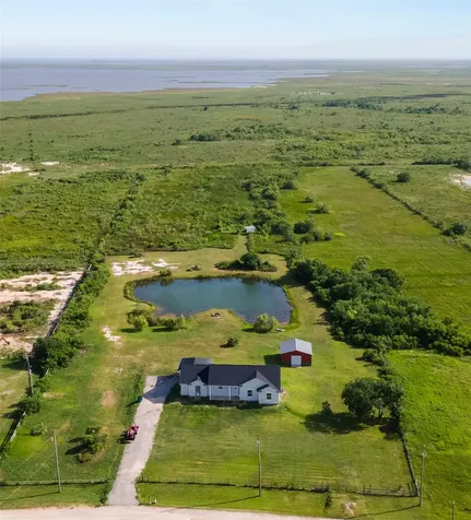 10015 S Redfish Drive Hitchcock TX 77563