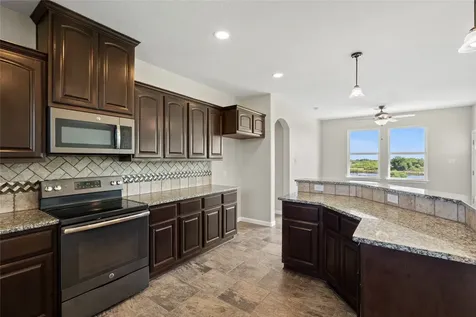 10015 S Redfish Drive Hitchcock TX 77563