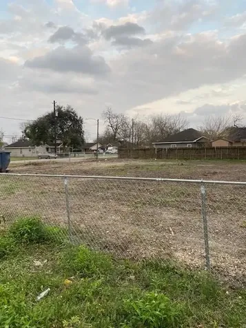 2124 Erastus Street Houston TX 77020