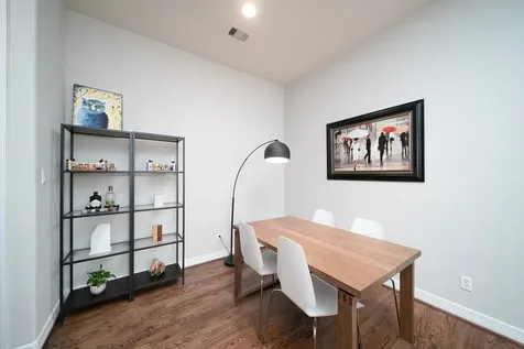 3848 Center Street Houston TX 77007