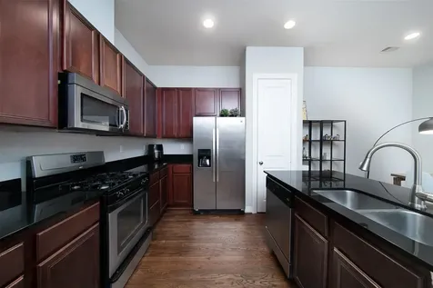3848 Center Street Houston TX 77007