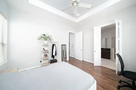 3848 Center Street Houston TX 77007