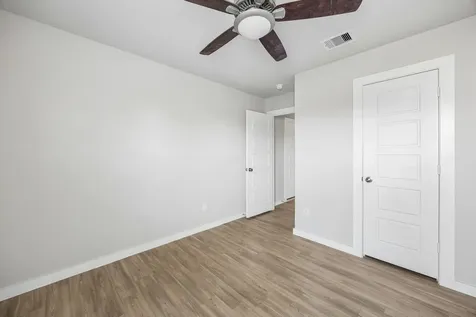 4989 Perennial Lane La Marque TX 77568