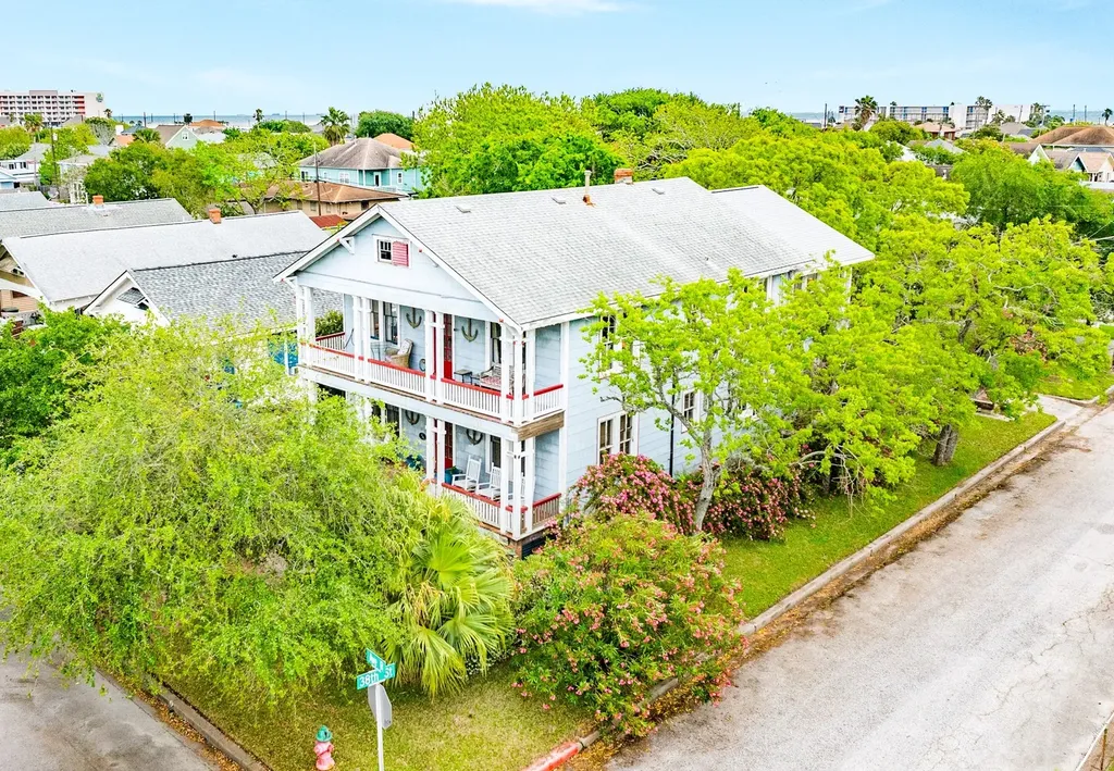 3727 Avenue R Galveston TX 77550