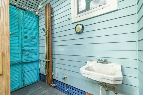 3727 Avenue R Galveston TX 77550