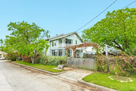 3727 Avenue R Galveston TX 77550