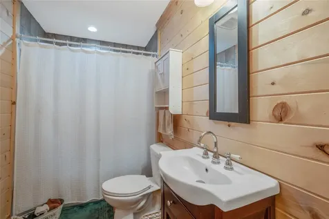 6751 - B Cr 4710 Larue TX 75770